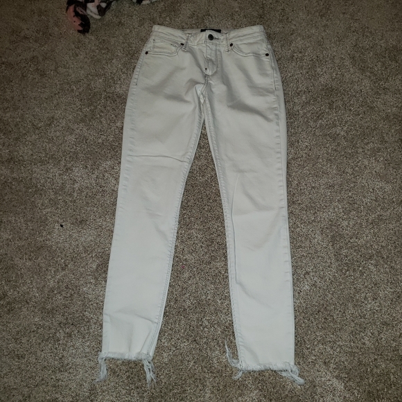 Lucky Brand - Picture 3 of 4